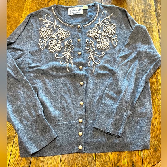 Anthropologie Sweaters - Anthropology Field Flower Gray Cardigan Sweater Size Large